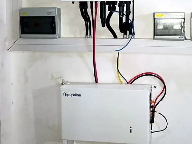 Hoymiles battery unit wired to a hybrid inverter